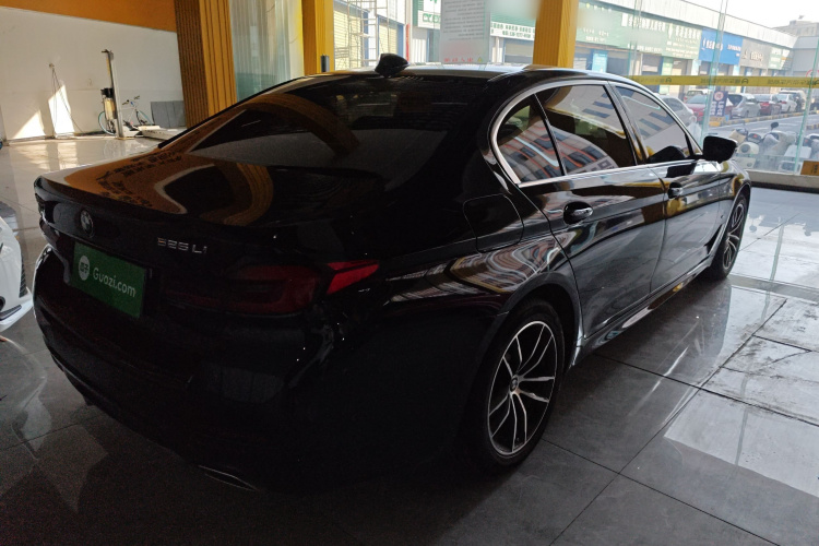 宝马5系 2022款 改款 525Li M运动套装车身外观6005