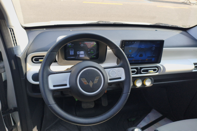 五菱汽车 宏光MINIEV 2024款 第三代 215km 青春版中控内饰12