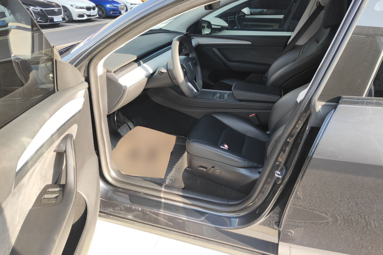 特斯拉 Model Y 2024款 后轮驱动版局部细节19