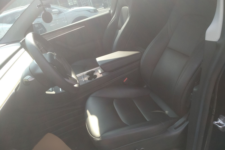 特斯拉 Model Y 2022款 改款 后轮驱动版局部细节19