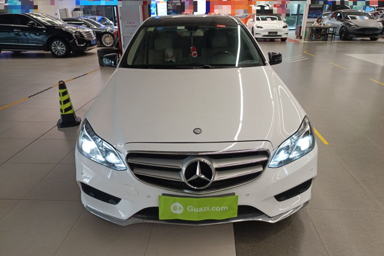 奔驰E级 2015款 E 200 L 运动型车身外观2