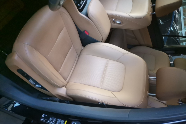 理想汽车 理想ONE 2021款 增程6座版局部细节19