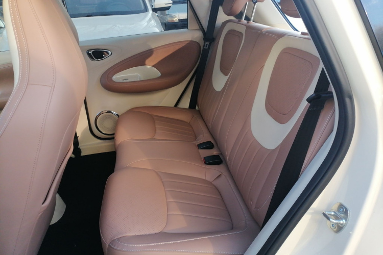 五菱汽车 五菱缤果 2025款 333km 灵犀尊享款中控内饰7004