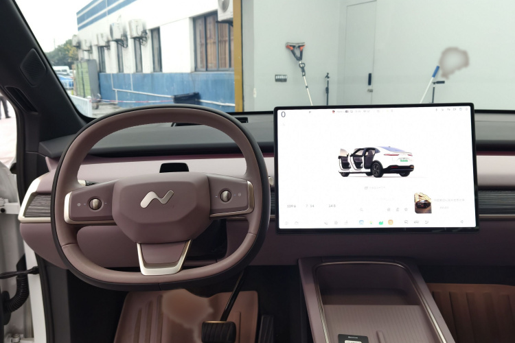 乐道L60 2024款 60kWh 后驱版中控内饰7003