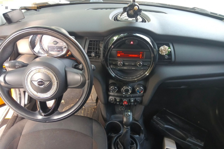 MINI 2014款 1.2T ONE中控内饰7002