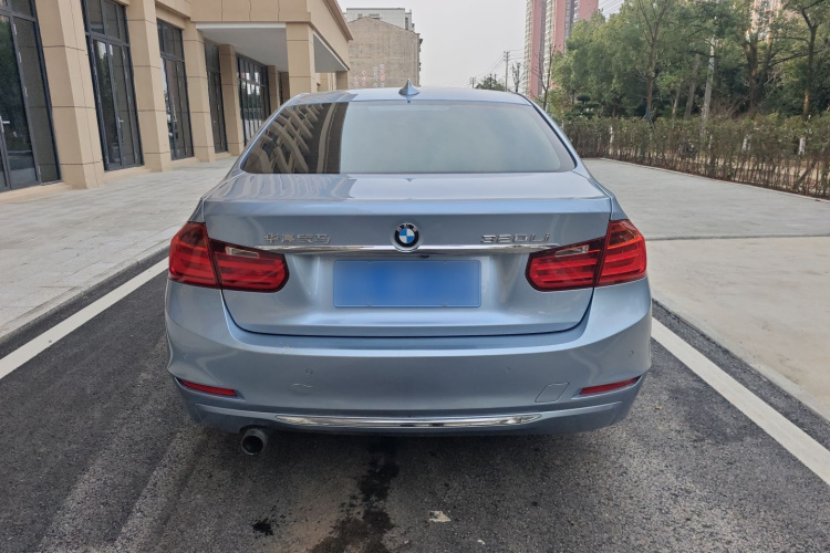 宝马3系 2015款 320Li 超悦版时尚型车身外观6