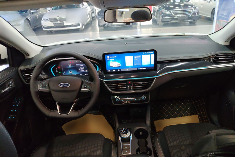 福特 福克斯 2021款 两厢 EcoBoost 180 自动锋潮型中控内饰7002