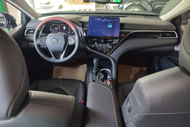 丰田 凯美瑞 2021款 2.5G 豪华版中控内饰12