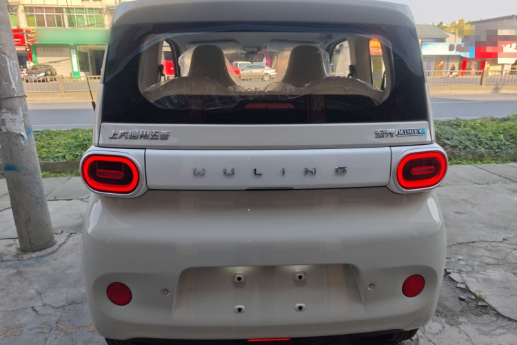 五菱汽车 宏光MINIEV 2024款 第三代 215km 青春版车身外观6