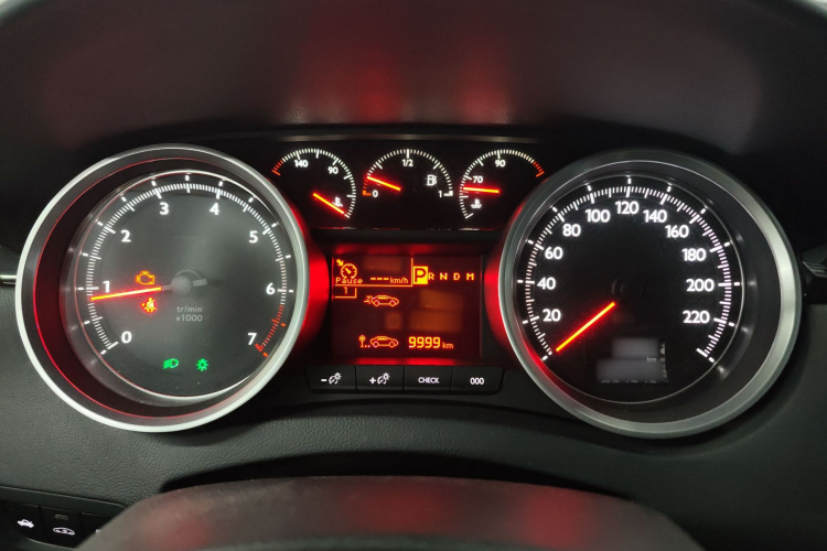 标致508 2015款 1.6THP 自动致臻版局部细节14