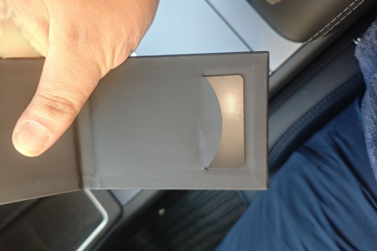 特斯拉 Model Y 2025款 后轮驱动版中控内饰7001