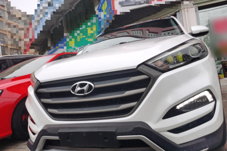 现代 途胜 2015款 1.6T 双离合两驱智能型车身外观2