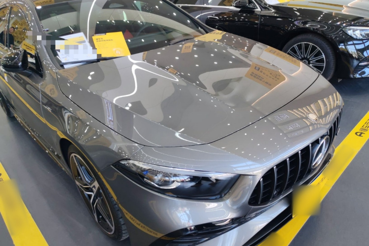 奔驰A级AMG(进口) 2024款 AMG A 35 4MATIC车身外观3