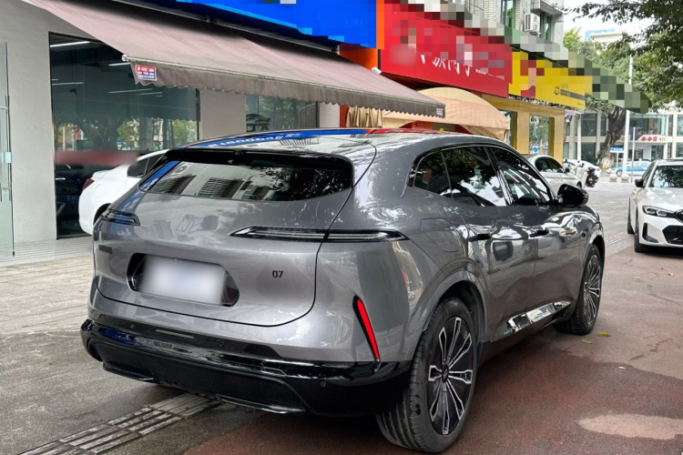 阿维塔07 2024款 Max增程版车身外观7