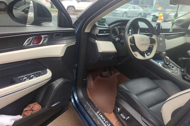 领克01 2021款 2.0TD 两驱型Pro中控内饰20