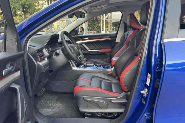 哈弗H4 2019款 1.5GDIT DCT豪华智联版 国V中控内饰7001