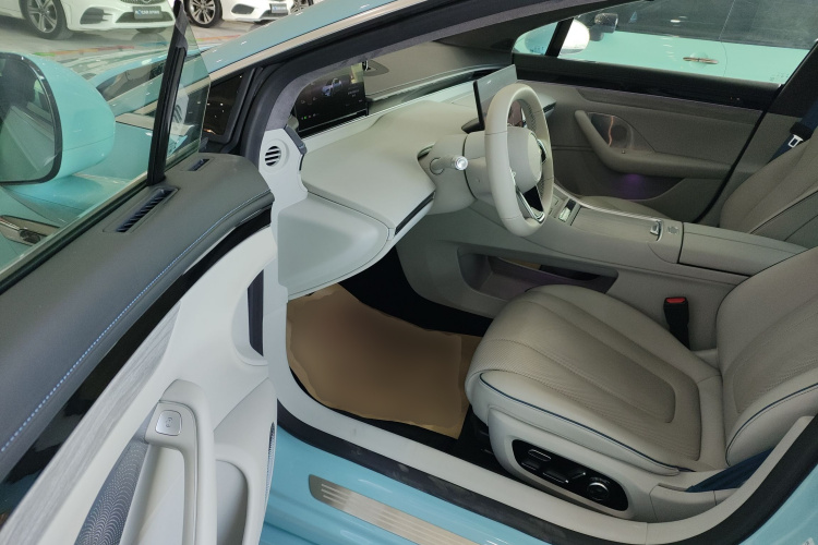 鸿蒙智行 智界S7 2025款 785km Ultra中控内饰7003