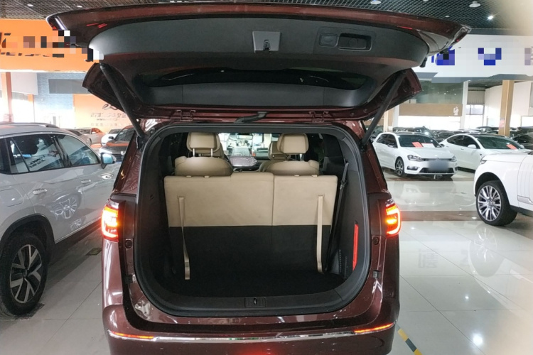 别克GL8 2022款 ES陆尊 653T 豪华型机舱底盘23