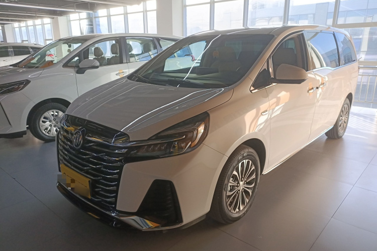 别克GL8 2023款 陆上公务舱 652T 豪华型车身外观1