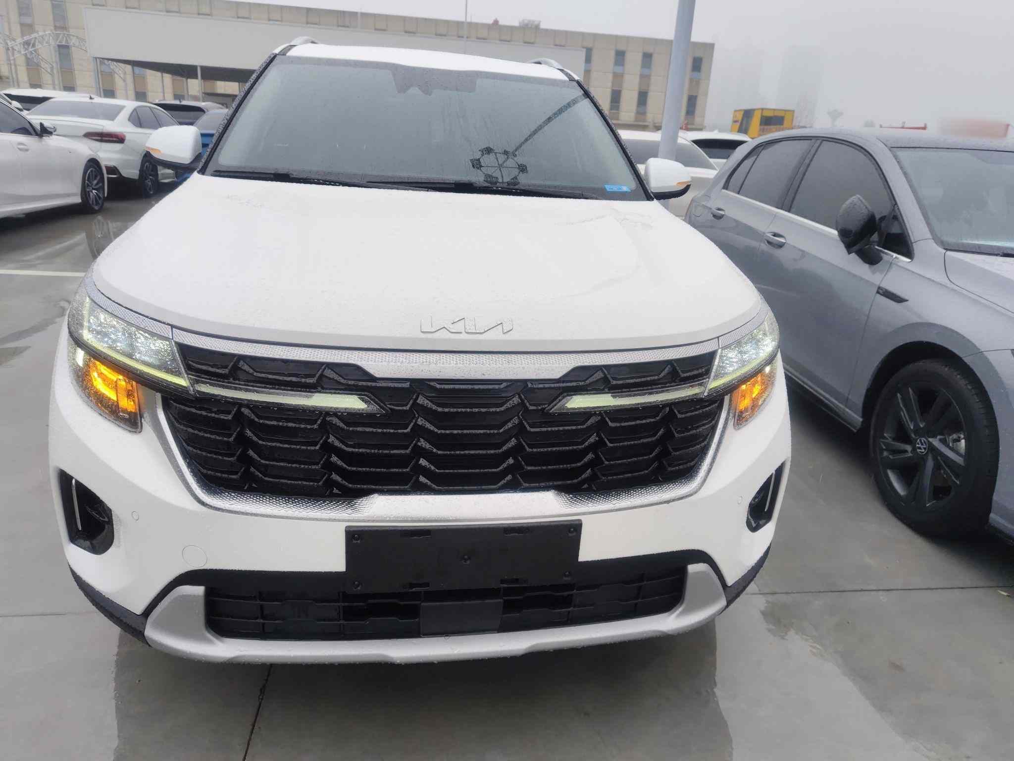 起亚 赛图斯 2023款 1.5L CVT豪华版(1)