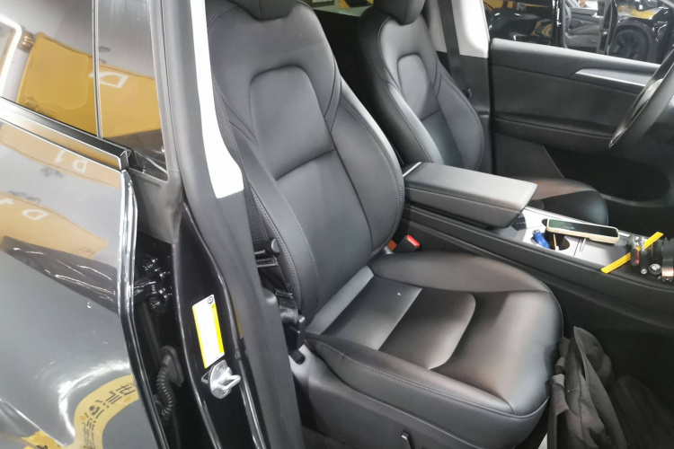 特斯拉 Model Y 2024款 长续航全轮驱动版中控内饰41