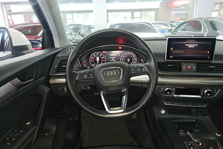 奥迪Q5L 2018款 45 TFSI 尊享时尚型 国VI中控内饰13