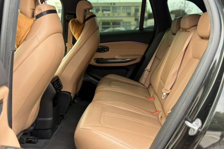 蔚来ES6 2020款 420KM 运动版中控内饰7008