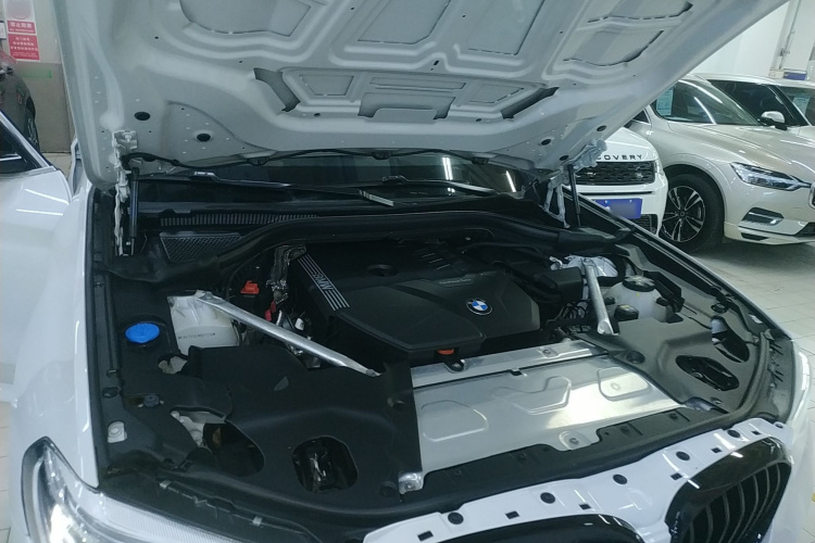 宝马X3 2021款 改款 xDrive28i M运动套装机舱底盘24