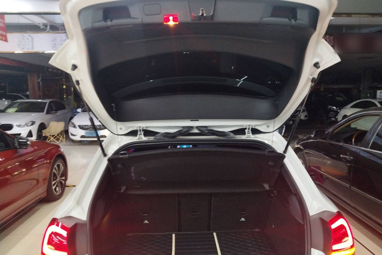 奔驰A级AMG(进口) 2020款 改款 AMG A 35 4MATIC局部细节23