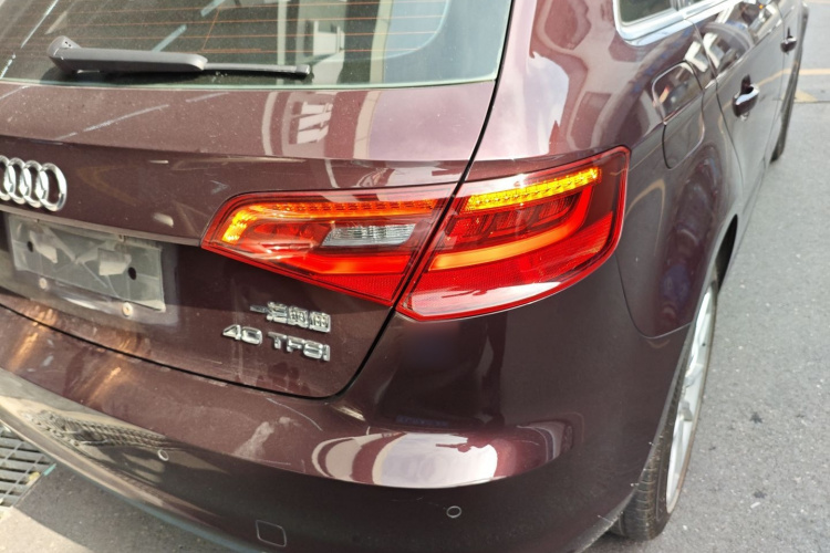 奥迪A3 2016款 Sportback 40 TFSI 风尚型车身外观9