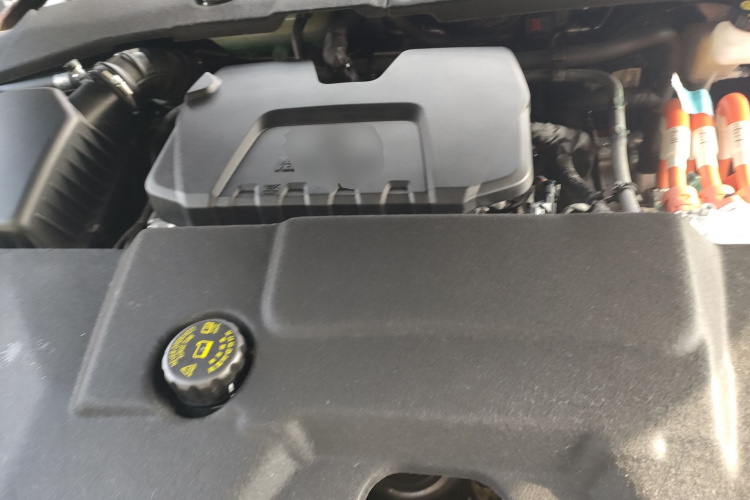 五菱汽车 五菱星光 2023款 150 进阶版机舱底盘24