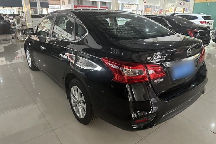 日产 轩逸 2024款 经典 1.6XE CVT舒适版车身外观6003