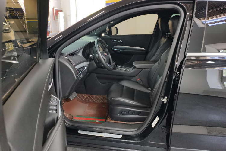 凯迪拉克XT4 2022款 28T 两驱豪华型中控内饰19