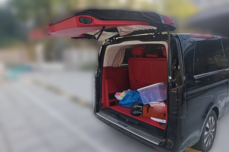 奔驰 威霆 2021款 2.0T 精英版 7座局部细节23