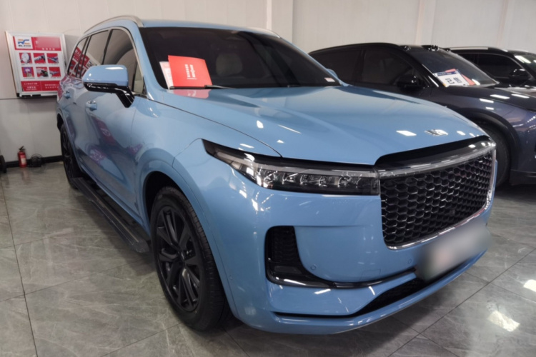 理想汽车 理想ONE 2021款 增程6座版车身外观3