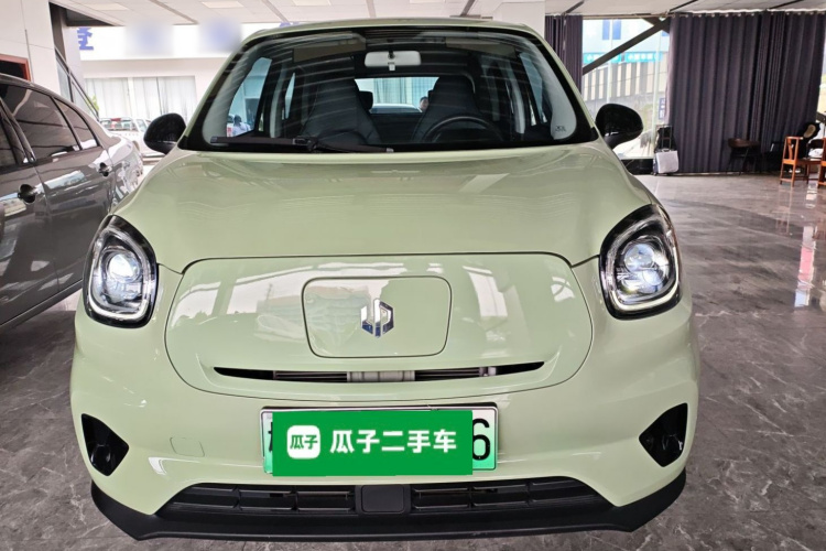 零跑汽车 零跑T03 2022款 耀金版车身外观6001