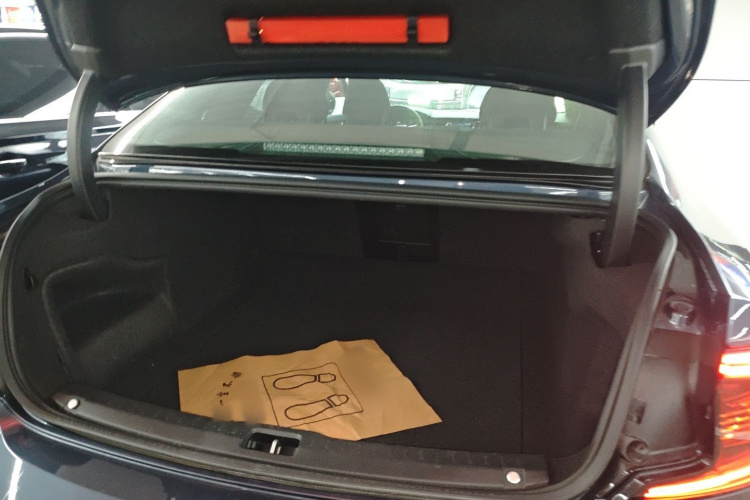 沃尔沃S90 2022款 B5 智远豪华版机舱底盘23