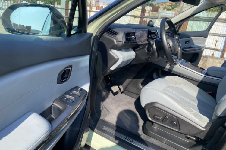 蔚来ES6 2019款 430KM 性能版中控内饰7003