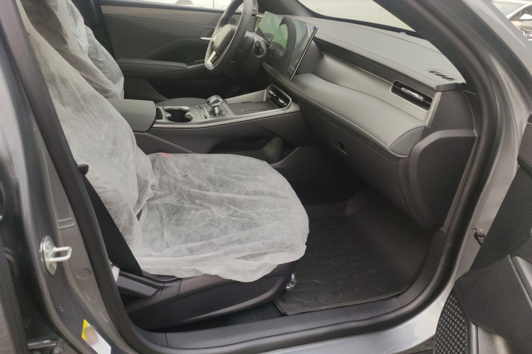 比亚迪 秦PLUS 2025款 DM-i 智驾版 55KM超越型局部细节41