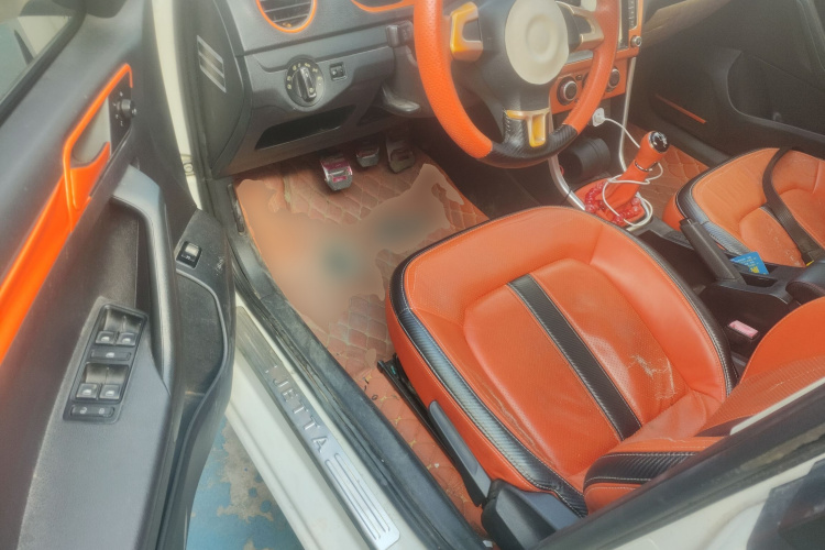 大众 捷达 2015款 质惠版 1.6L 手动时尚型中控内饰20