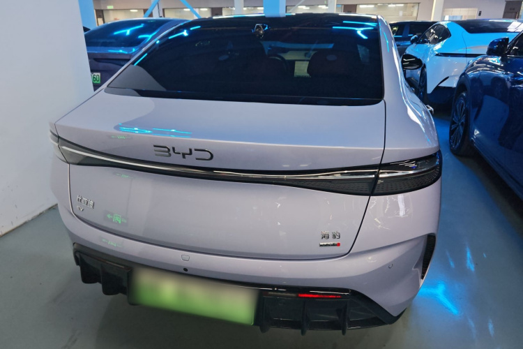 比亚迪 海豹 2025款 650智驾版车身外观6