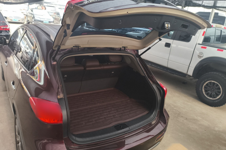 英菲尼迪QX50 2015款 2.5L 悦享版机舱底盘23
