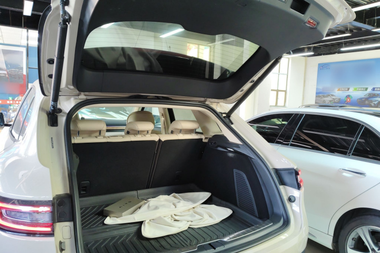 鸿蒙智行 问界M5 2023款 增程后驱标准版局部细节23