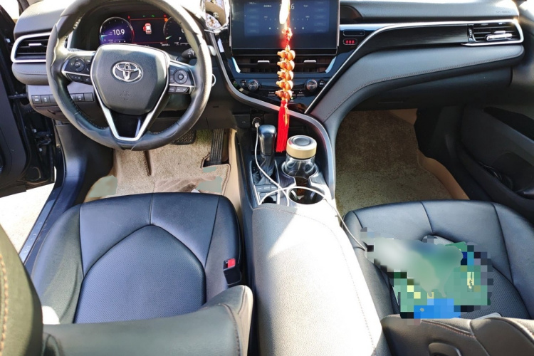 丰田 凯美瑞 2021款 2.5G 豪华版中控内饰7002