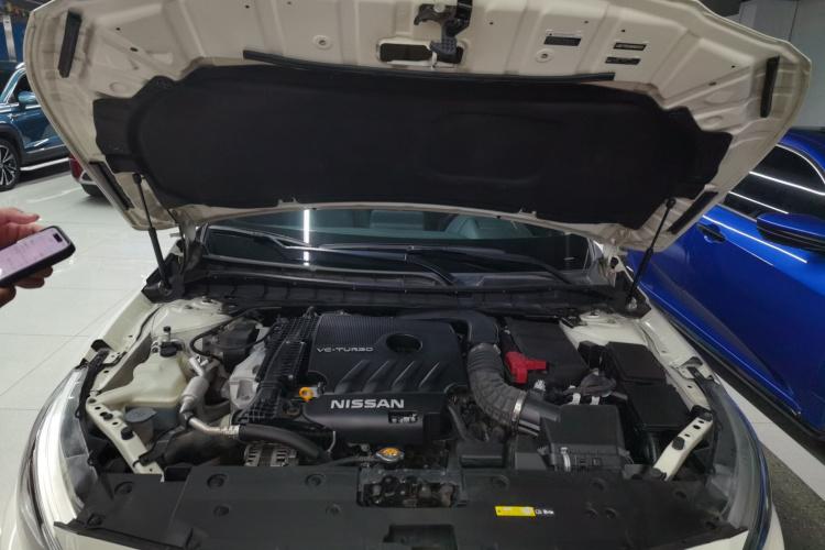 日产 天籁 2021款 2.0T XL Upper AD1 智享领航版机舱底盘24