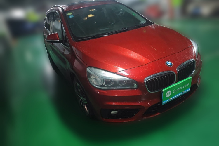 宝马2系多功能旅行车 2015款 218i 运动设计套装车身外观6002