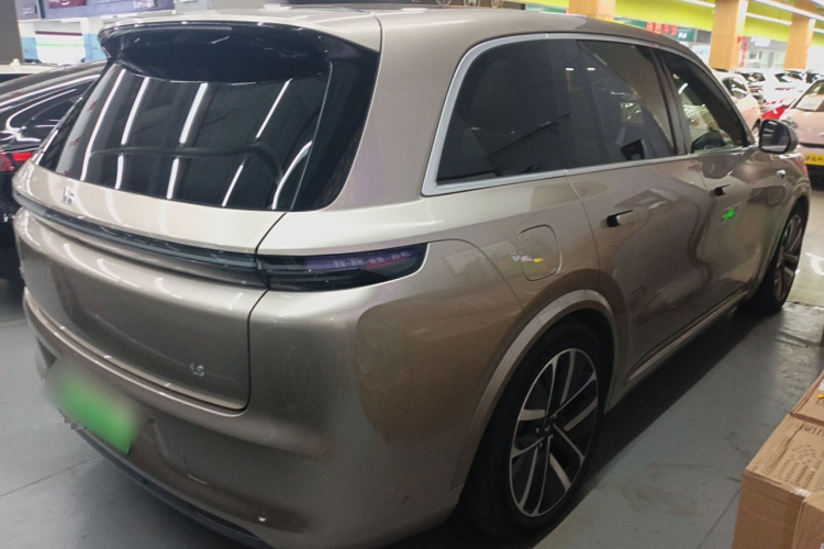 理想汽车 理想L8 2024款 Ultra车身外观6005