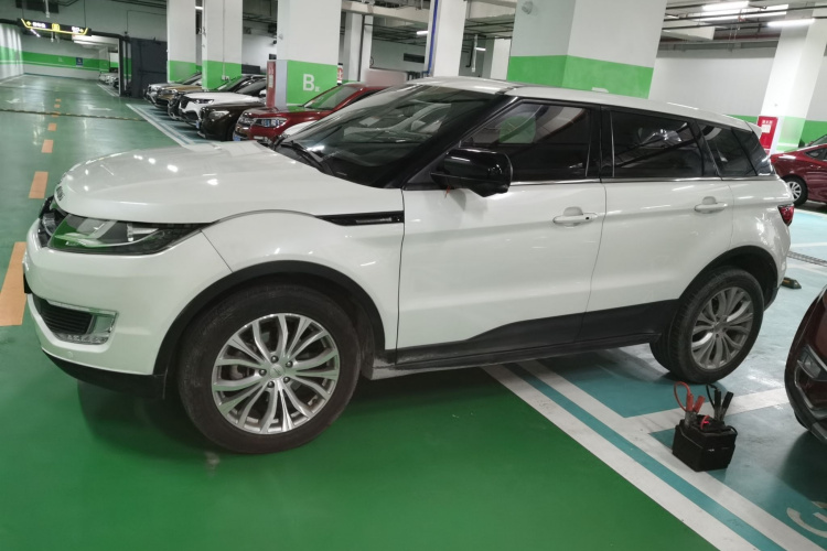 陆风X7 2015款 2.0T 全景尊贵版车身外观6003