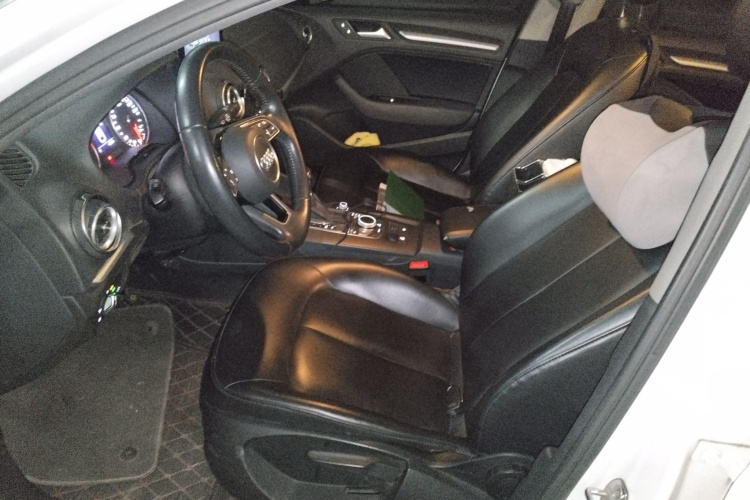 奥迪A3 2019款 Limousine 35 TFSI 进取型 国VI中控内饰19