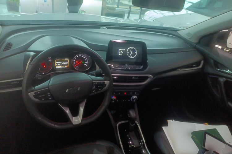 雪佛兰 创酷 2021款 Redline 335T CVT极版 国VI中控内饰12